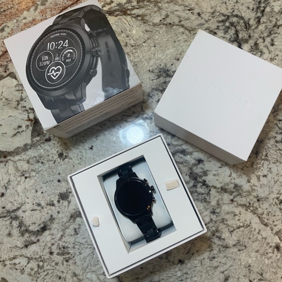 New Condition Michael Kors Access Runway in Black - Picture 1 of 3